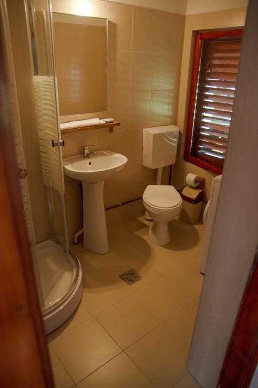 Hotel Casa Matteo à Arefu Chambre photo