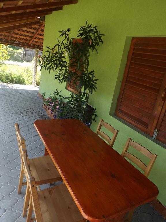 Hotel Casa Matteo à Arefu Extérieur photo